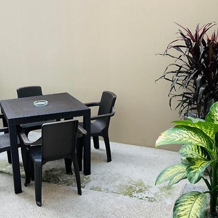 Large 2-Bedroom Apartment, Close To The American Consulate グアヤキル エクステリア 写真
