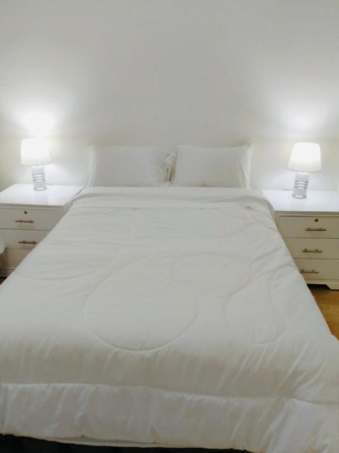 Large 2-Bedroom Apartment, Close To The American Consulate グアヤキル エクステリア 写真