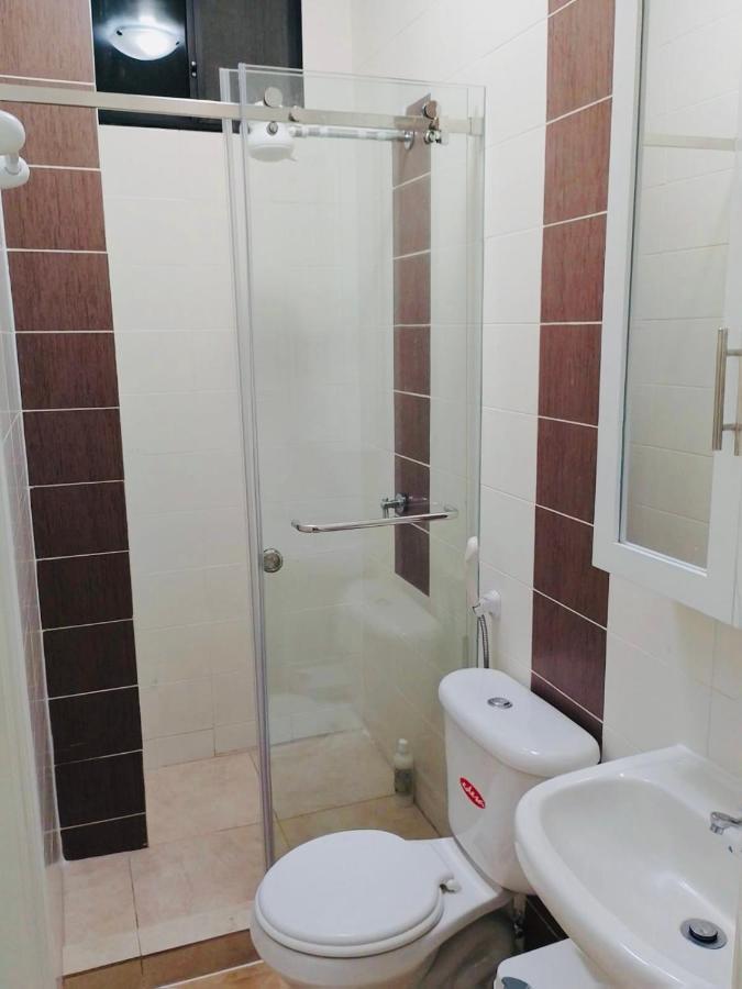 Large 2-Bedroom Apartment, Close To The American Consulate グアヤキル エクステリア 写真