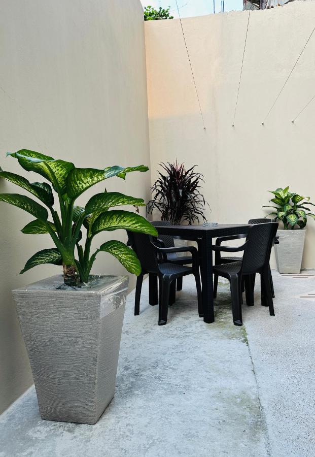 Large 2-Bedroom Apartment, Close To The American Consulate グアヤキル エクステリア 写真