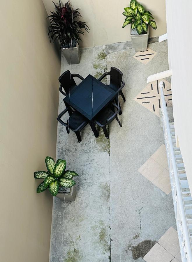 Large 2-Bedroom Apartment, Close To The American Consulate グアヤキル エクステリア 写真